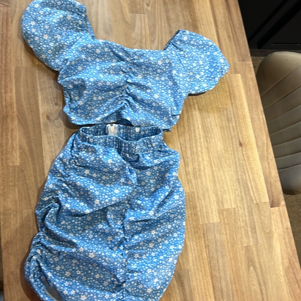 SHEIN girls 2 piece top and skirt size 9